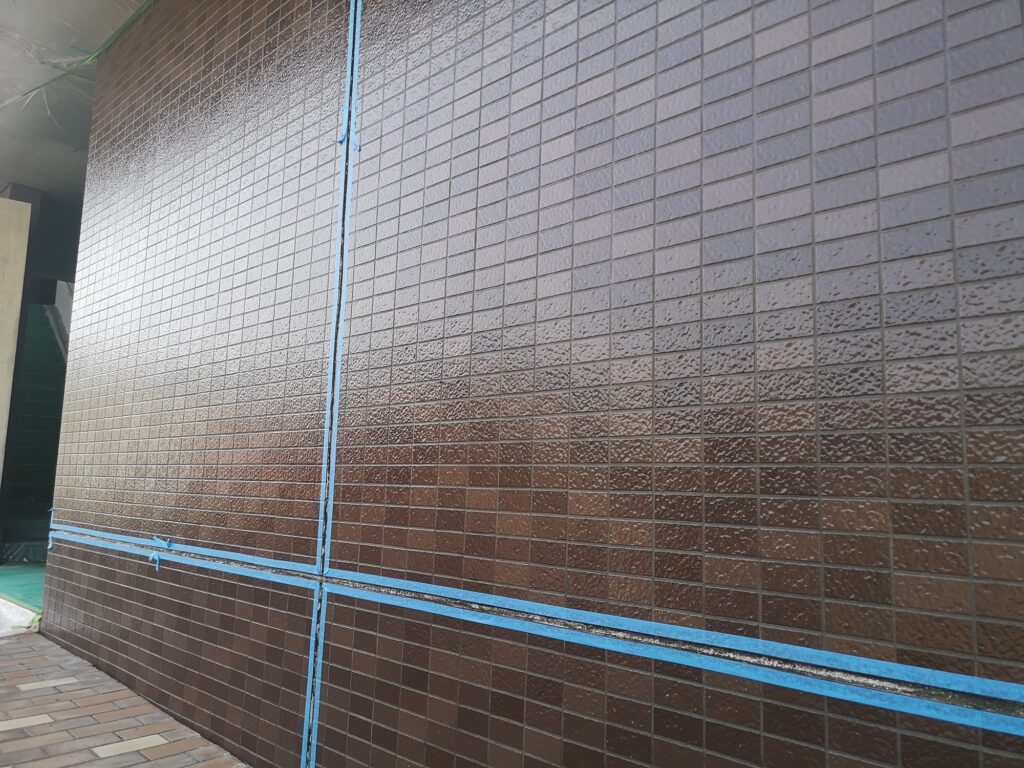 外壁の美観を守るクリア塗装の必要性と課題