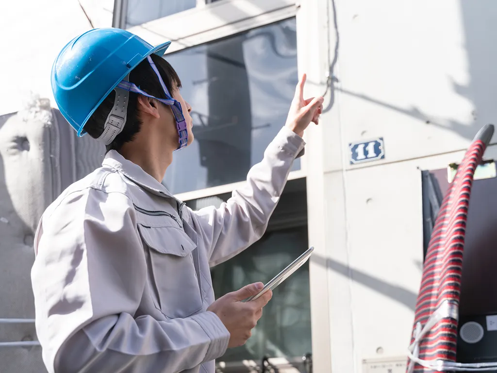 外壁塗装はまだするなと言われる理由は？塗装の秘訣と適切な時期を解説